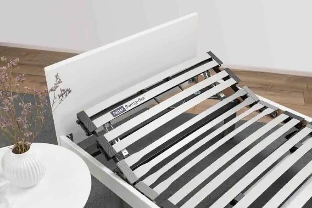 Bico Swing Flex Couch A Lattenrost weiss lackiert