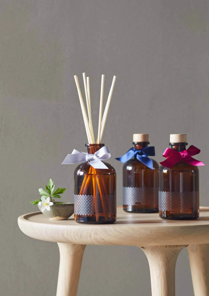 Selection by Bico Raumduft Lago aufgestellt auf dem Tisch