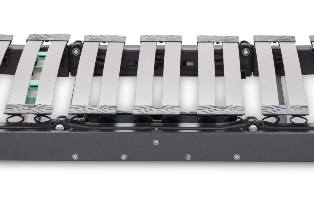 BICO Isabelle Lattenrost M Ausschnitt